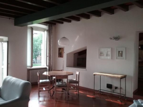 Artemisia Antique Rooms Fara